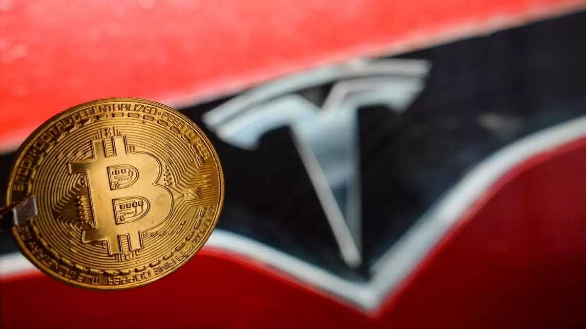 Tesla, BTC Yatırımından Zarar mı Ediyor, Ünlü Analist Uyardı