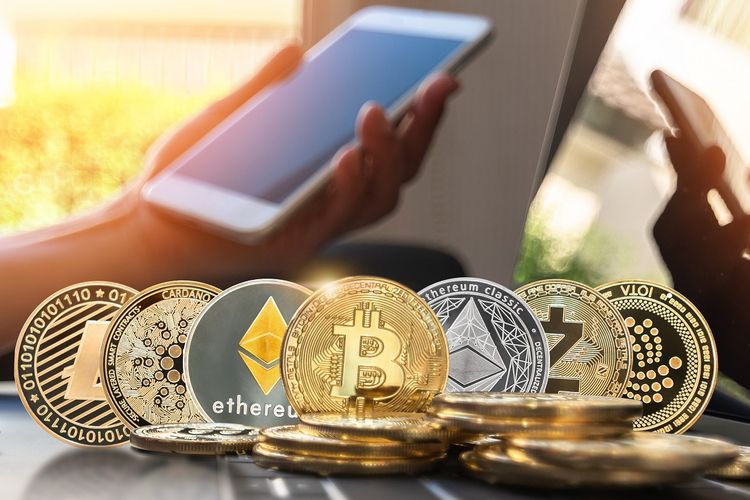 Altcoin Yorumları: AVAX, LTC, CRO, HOLO ve XRP Son Durum