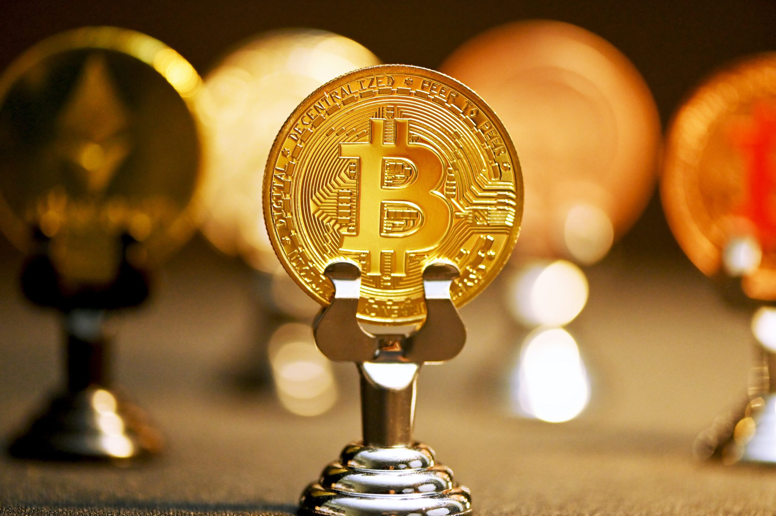 Bitcoin, Shiba Inu ve Altcoin’leri Satmak Doğru mu? Uzmanlar Açıkladı!