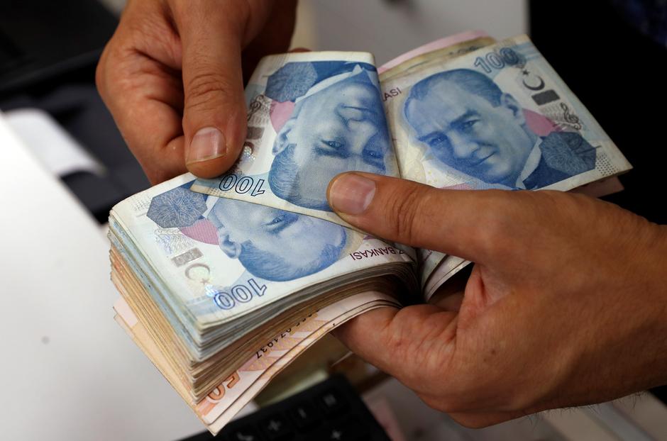 Nakit Paraya İhtiyacı Olanlara Müjde: PTT'den 1 Yıl Boyunca Alabileceğiniz 1100 TL İmkanı!