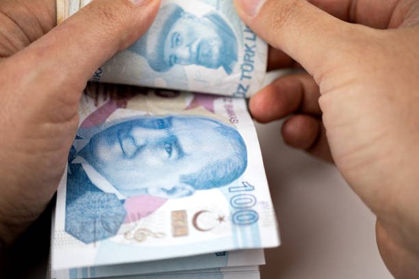 Bakan Derya Yanık’tan Açıklama: Yaşlı, Engelli Aylıkları Hesaplara Yattı!