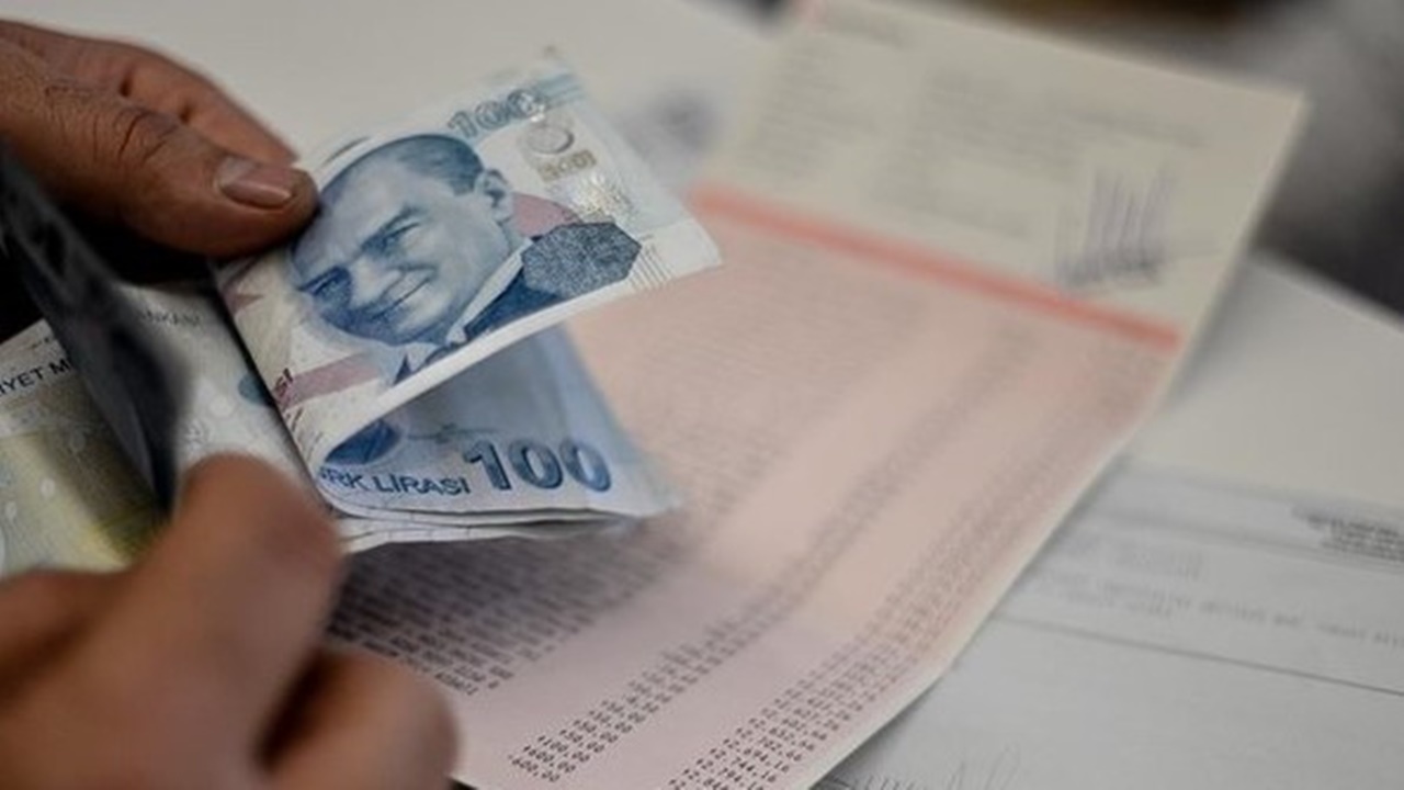 Asgari Ücret 15.000 TL'ye Çıkıyor: Bakan Vedat Bilgin'den Müjdeli Haber