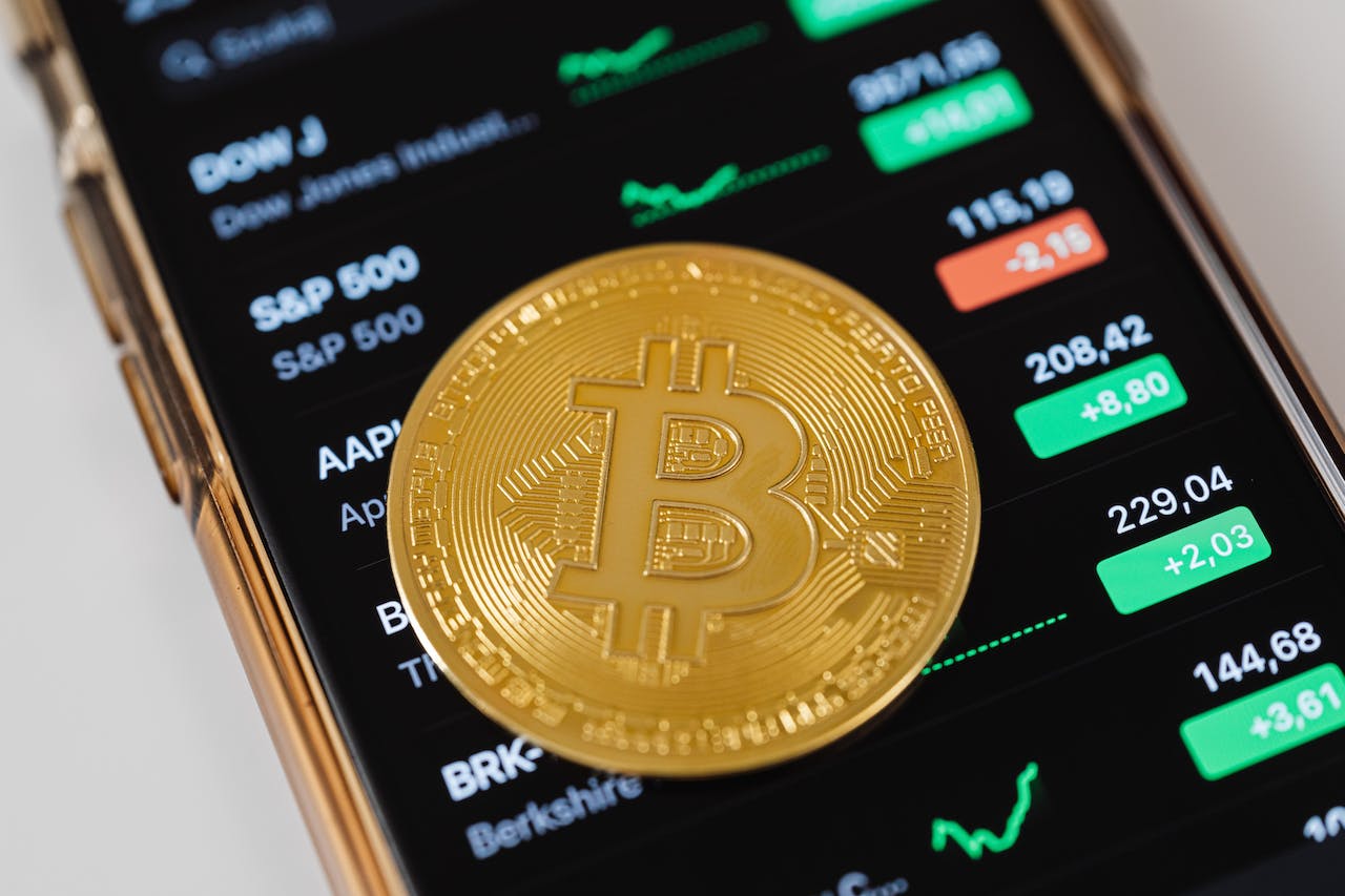 Noel Rallisi Geliyor mu? Bitcoin’in Yükselişi Altcoinleri Uçurabilir!