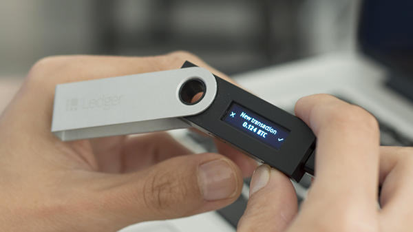 ledger-nano-s-cuzdan.png